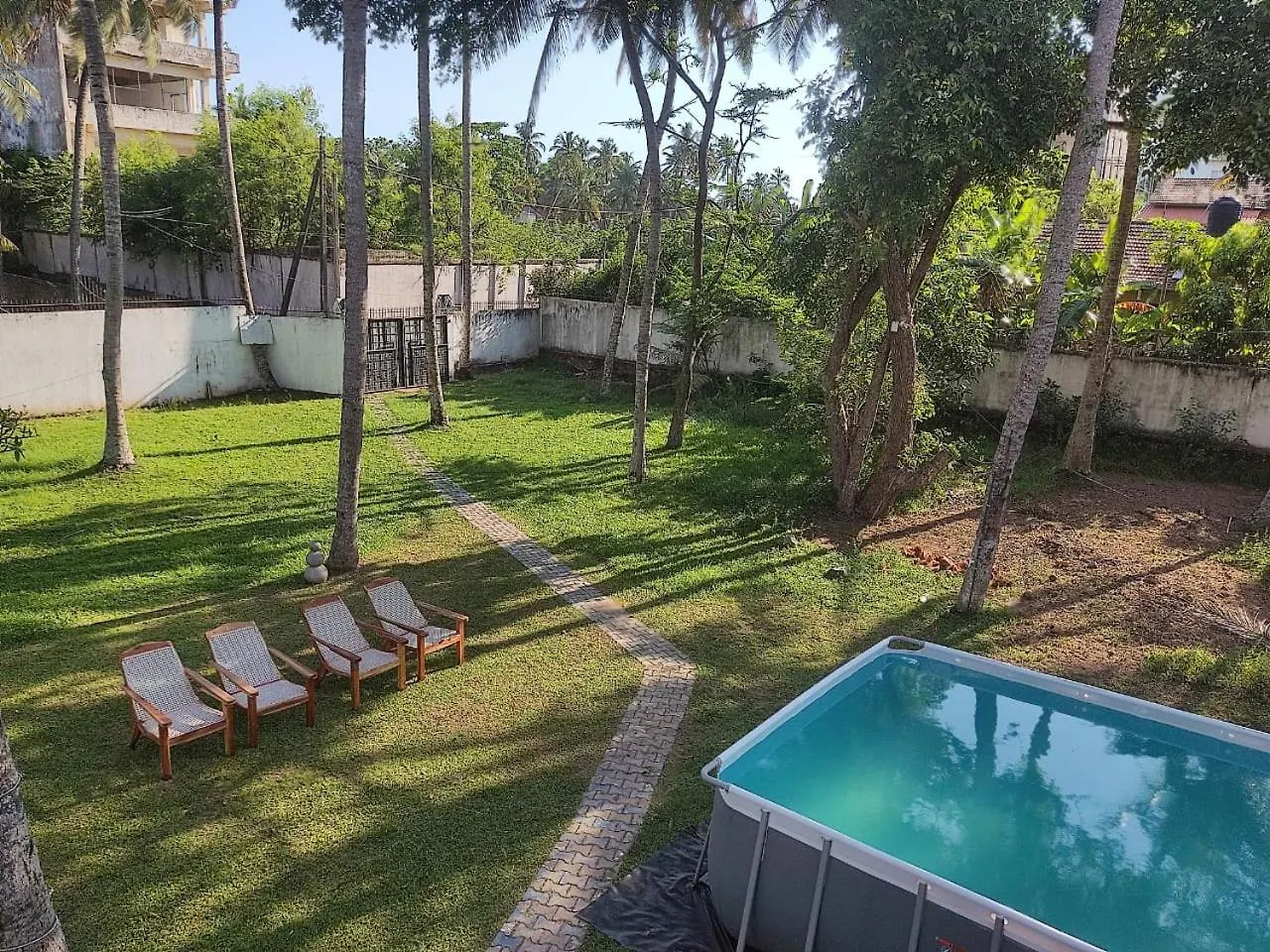בית הארחה נגומבו Eco Hotel סרי לנקה